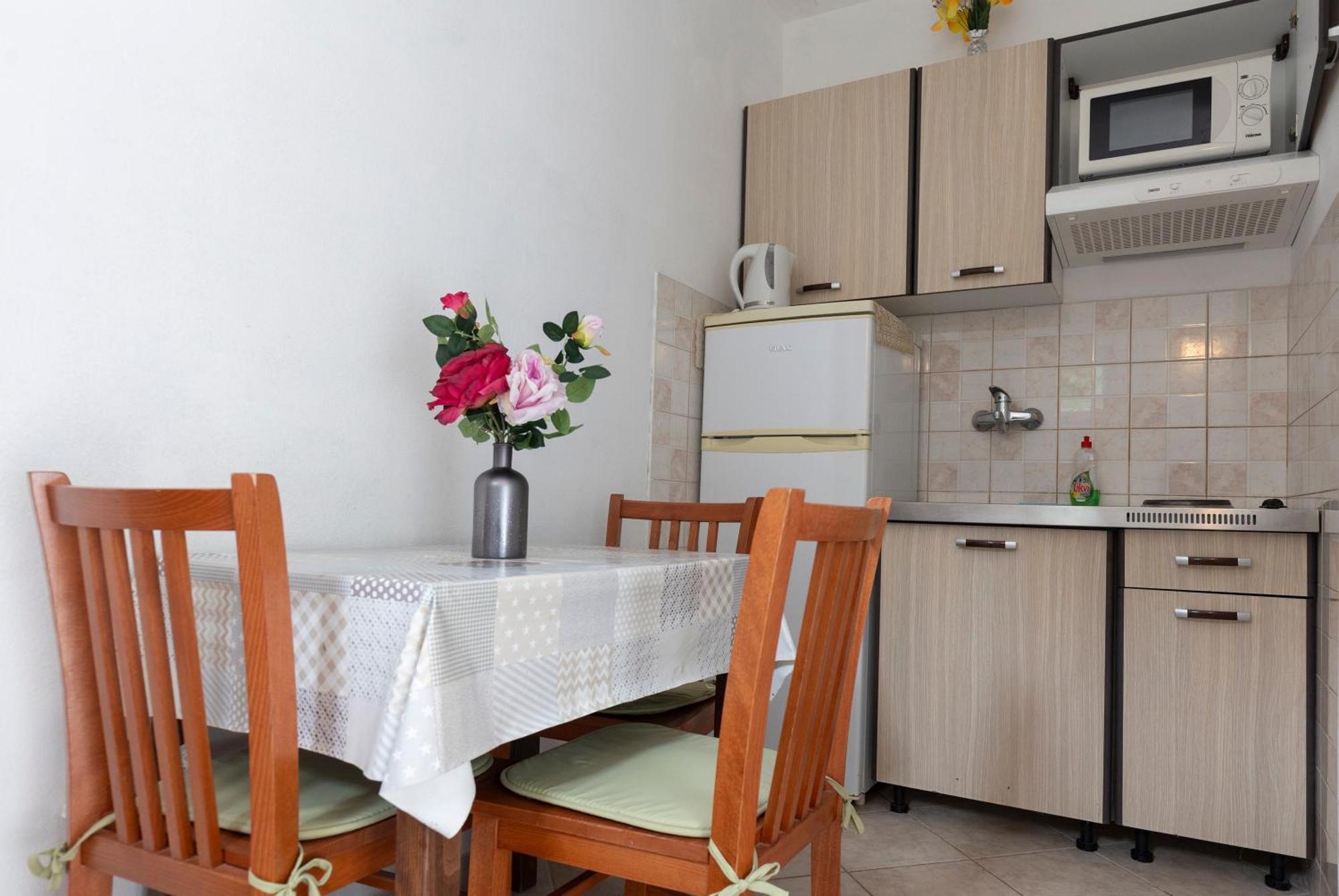 Apartments By The Sea Zuronja, Peljesac - 10137 Brijesta Esterno foto