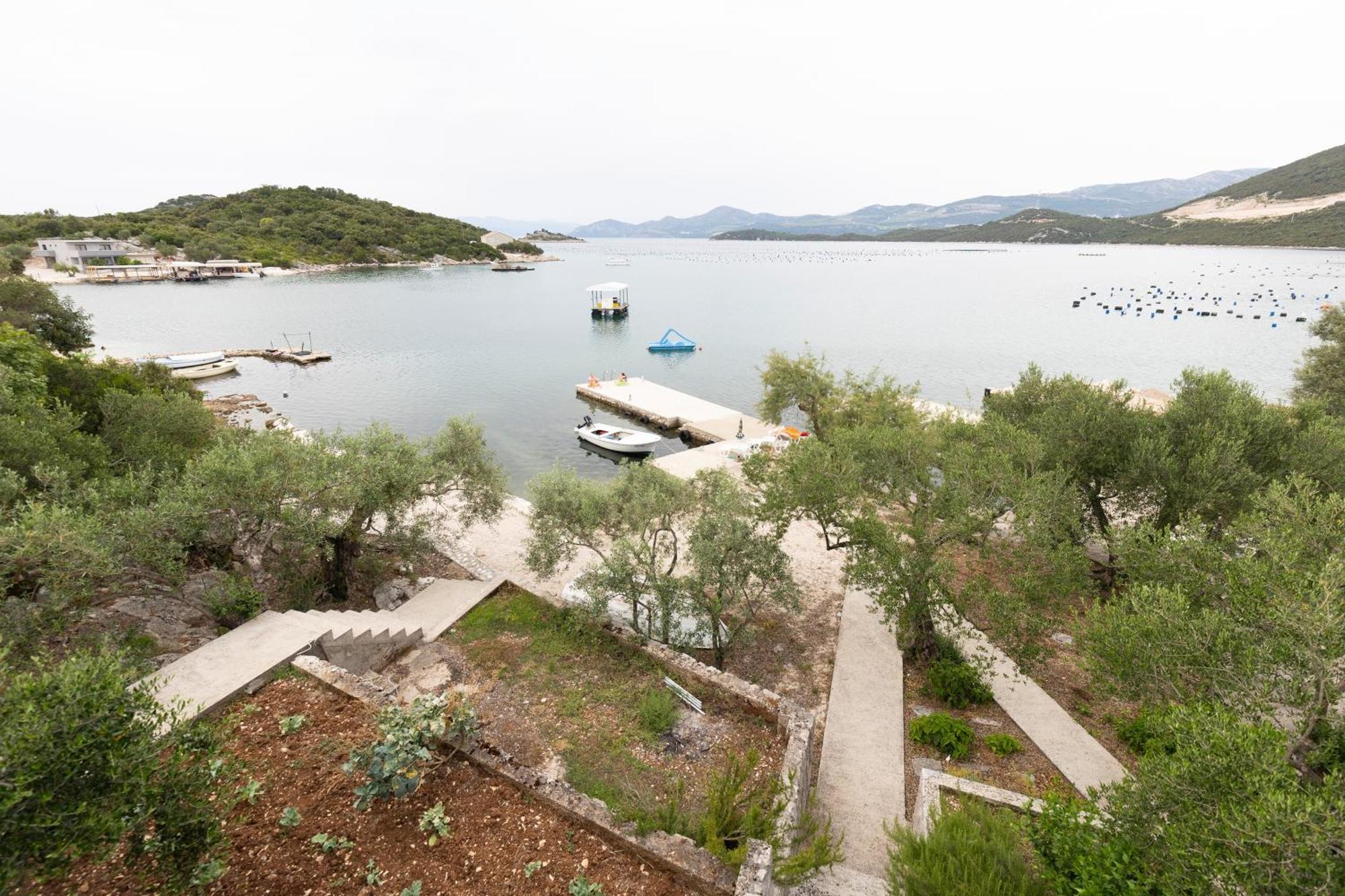 Apartments By The Sea Zuronja, Peljesac - 10137 Brijesta Esterno foto